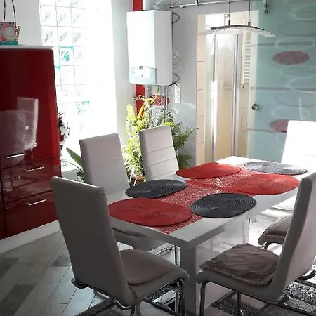 Apartment Lona - Szolosgyorok