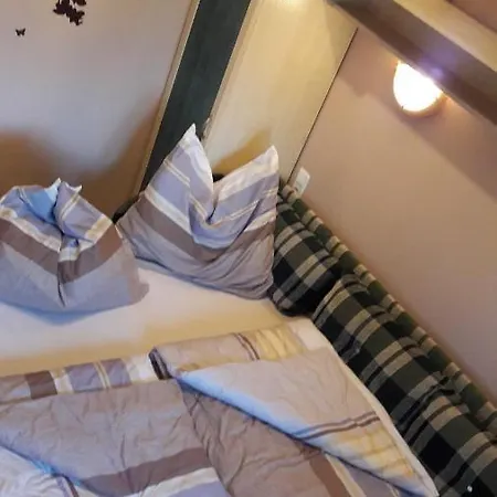 Apartment Lona -