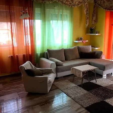Lona - Apartment *