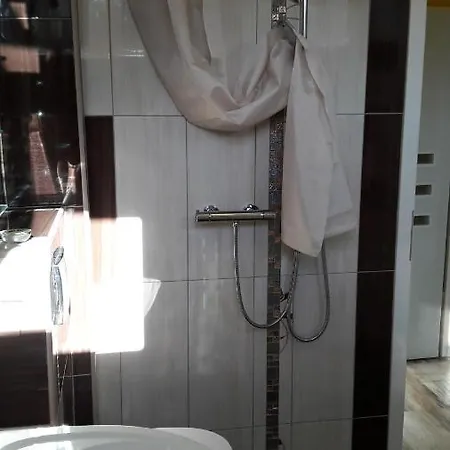 Apartment Lona -